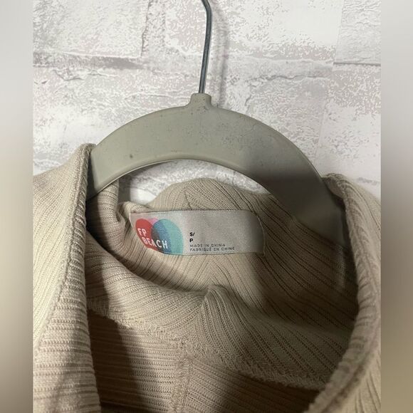 Free People Beach Cowl Neck Ribbed Lightweight Sweater Cream Colored - Picture 3 of 5